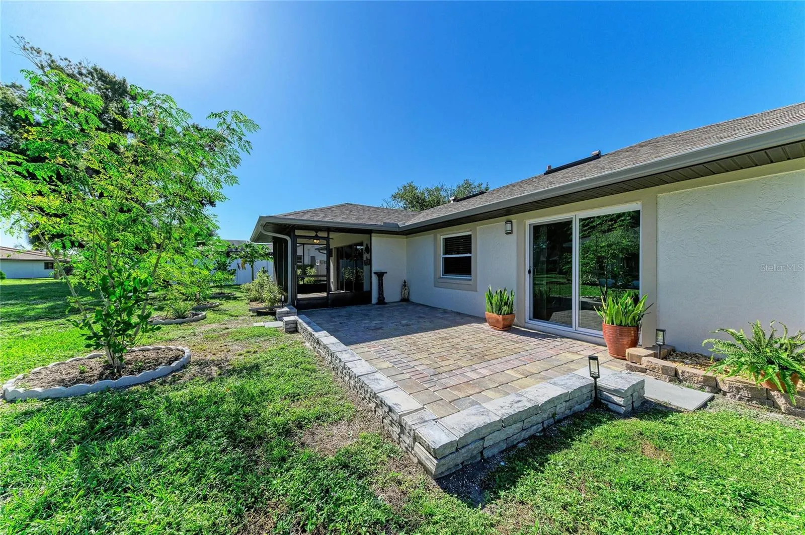 3200 MEADOW RUN DR