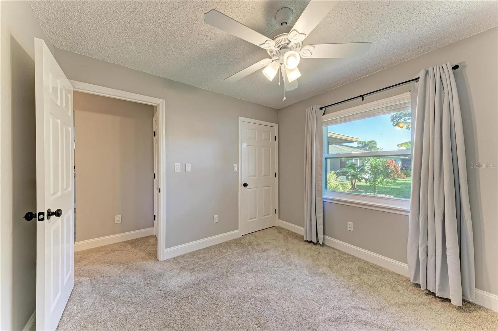 3200 MEADOW RUN DR