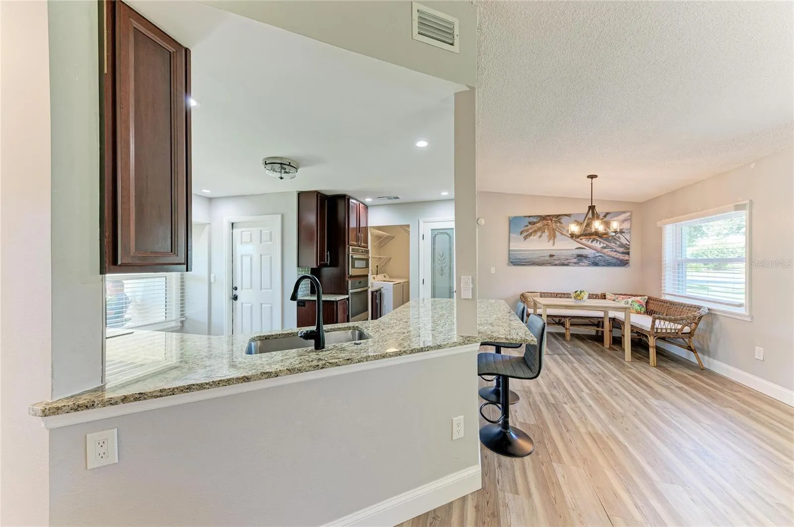 3200 MEADOW RUN DR