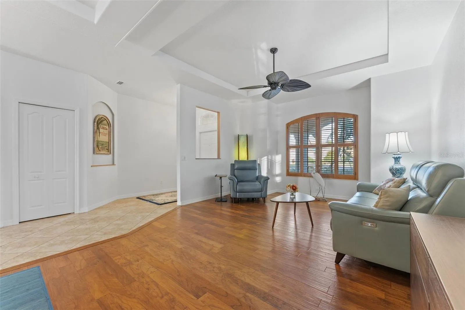 2216 WEAVER BIRD LN