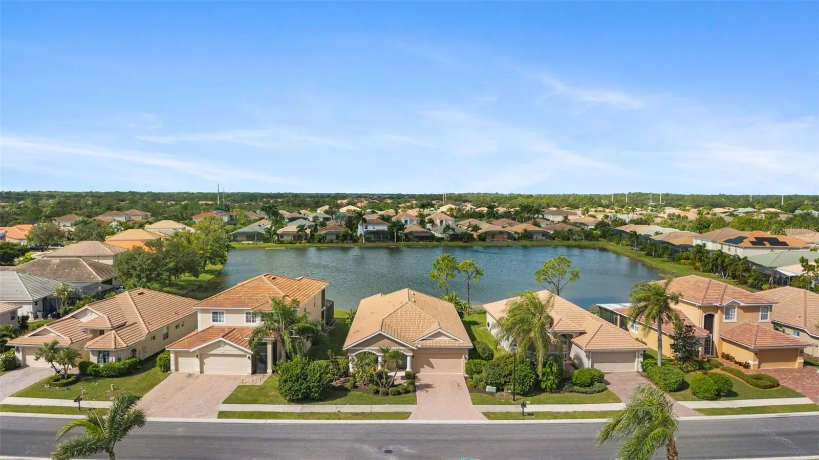 2216 WEAVER BIRD LN