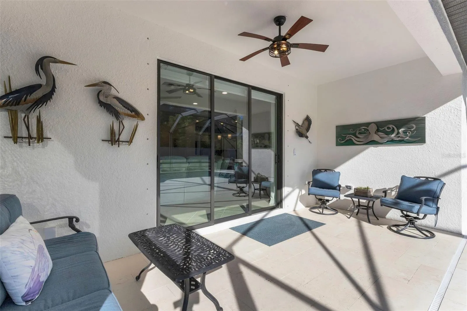 19336 BLUFF DR