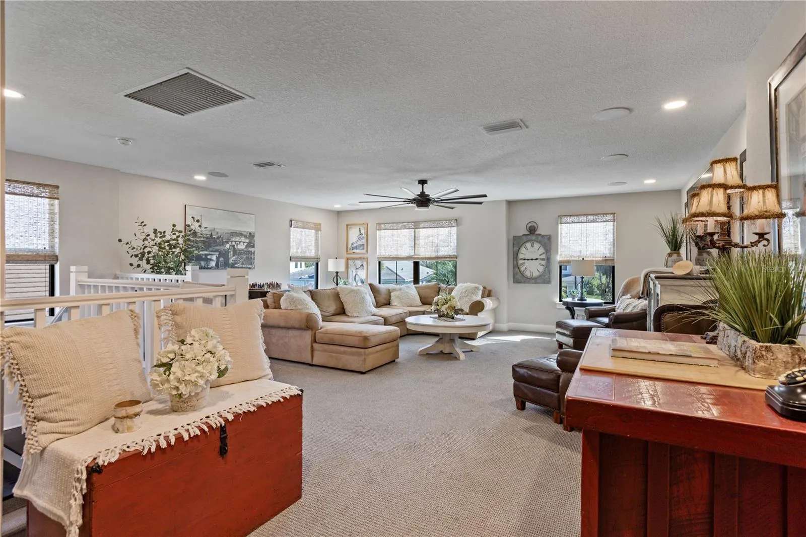 12842 PINNACLE LN