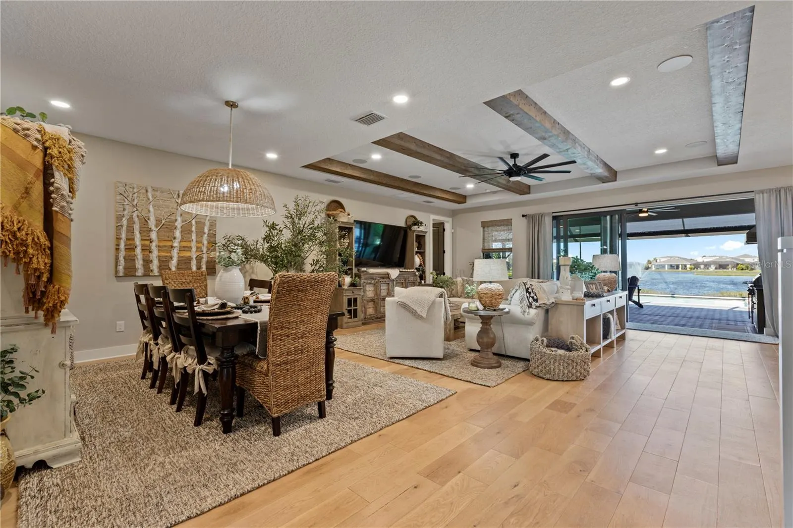 12842 PINNACLE LN