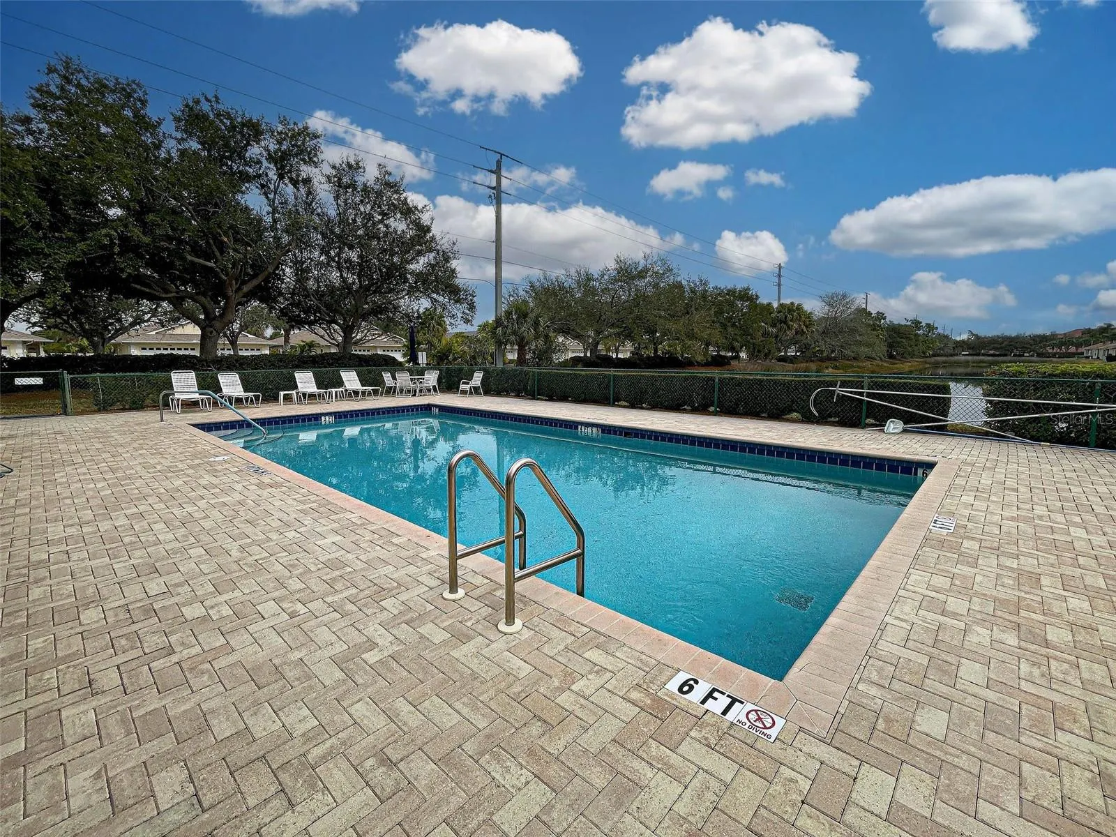 251 VISTA DEL LAGO WAY