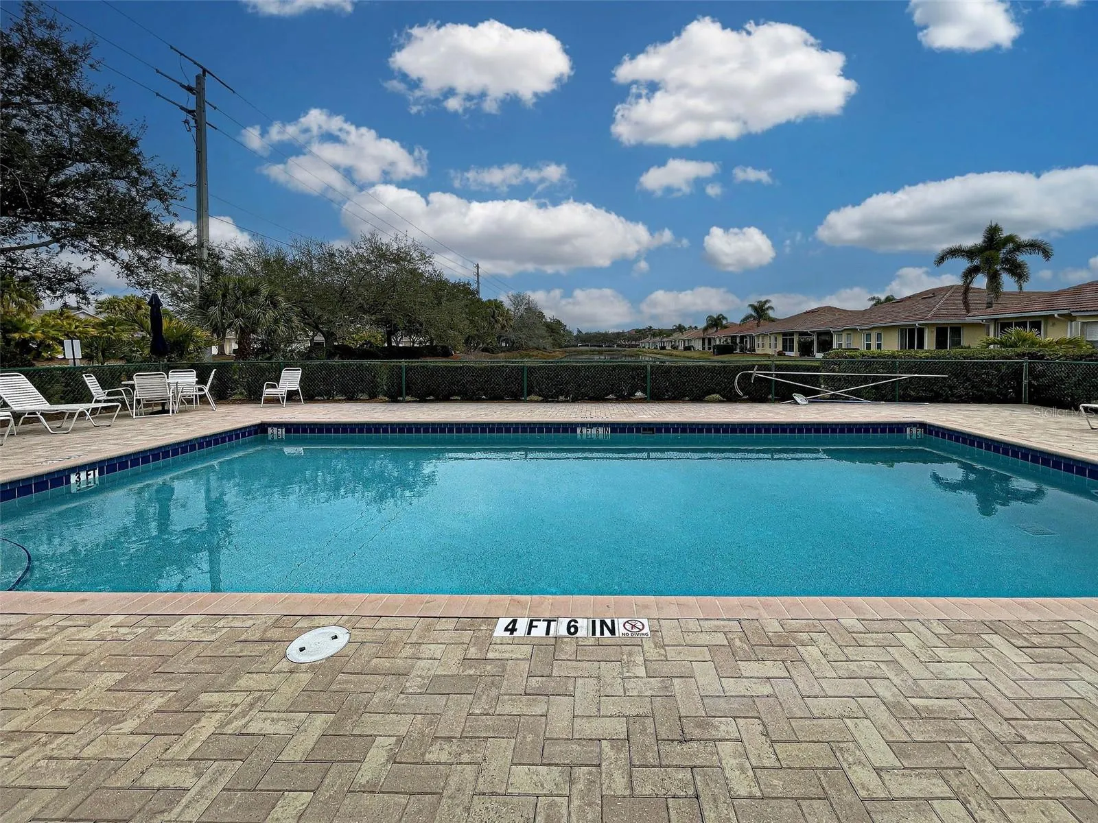 251 VISTA DEL LAGO WAY