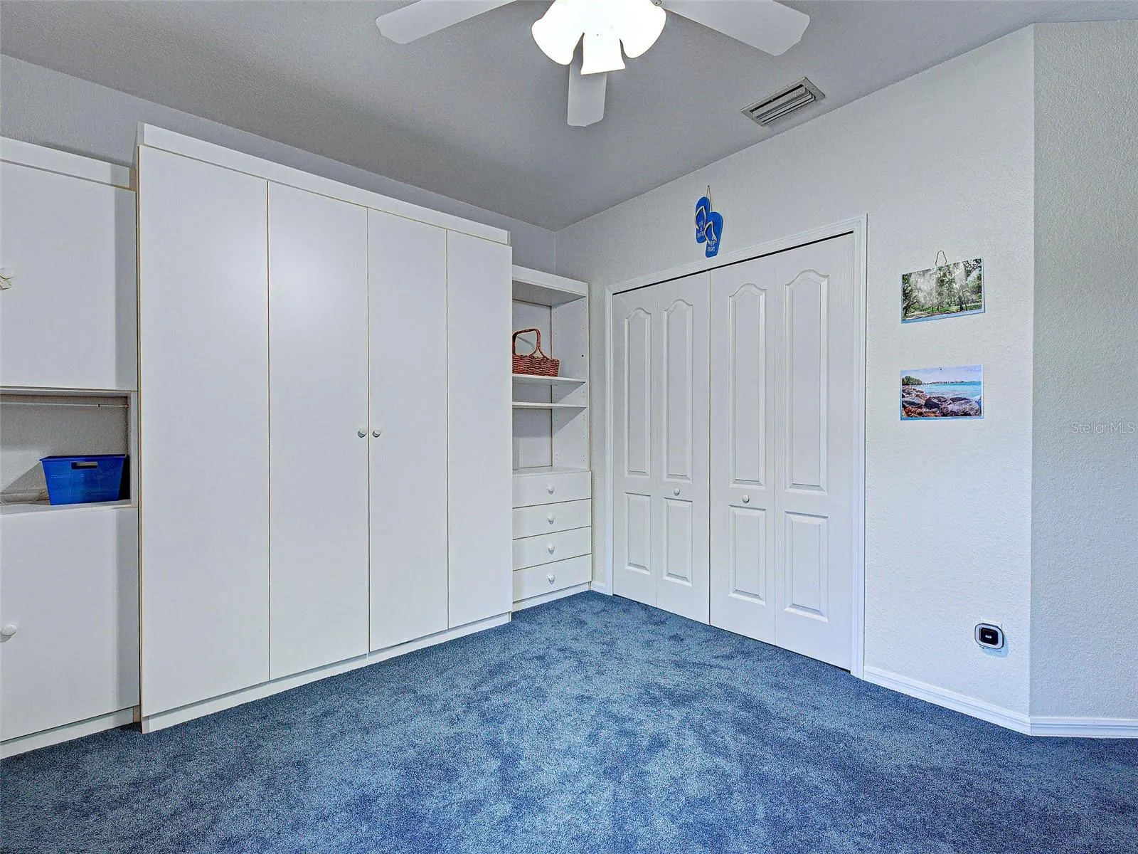 251 VISTA DEL LAGO WAY