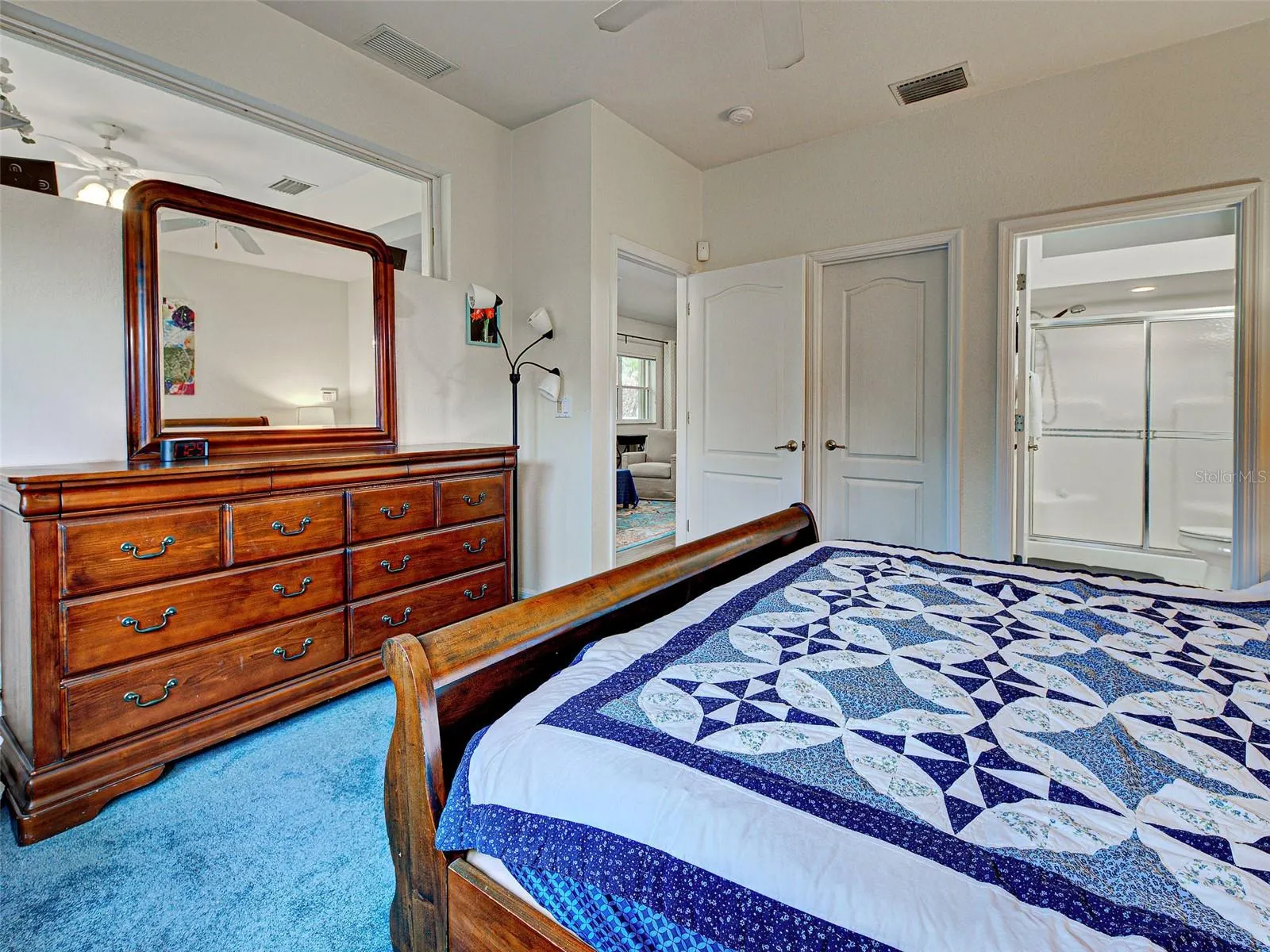 251 VISTA DEL LAGO WAY