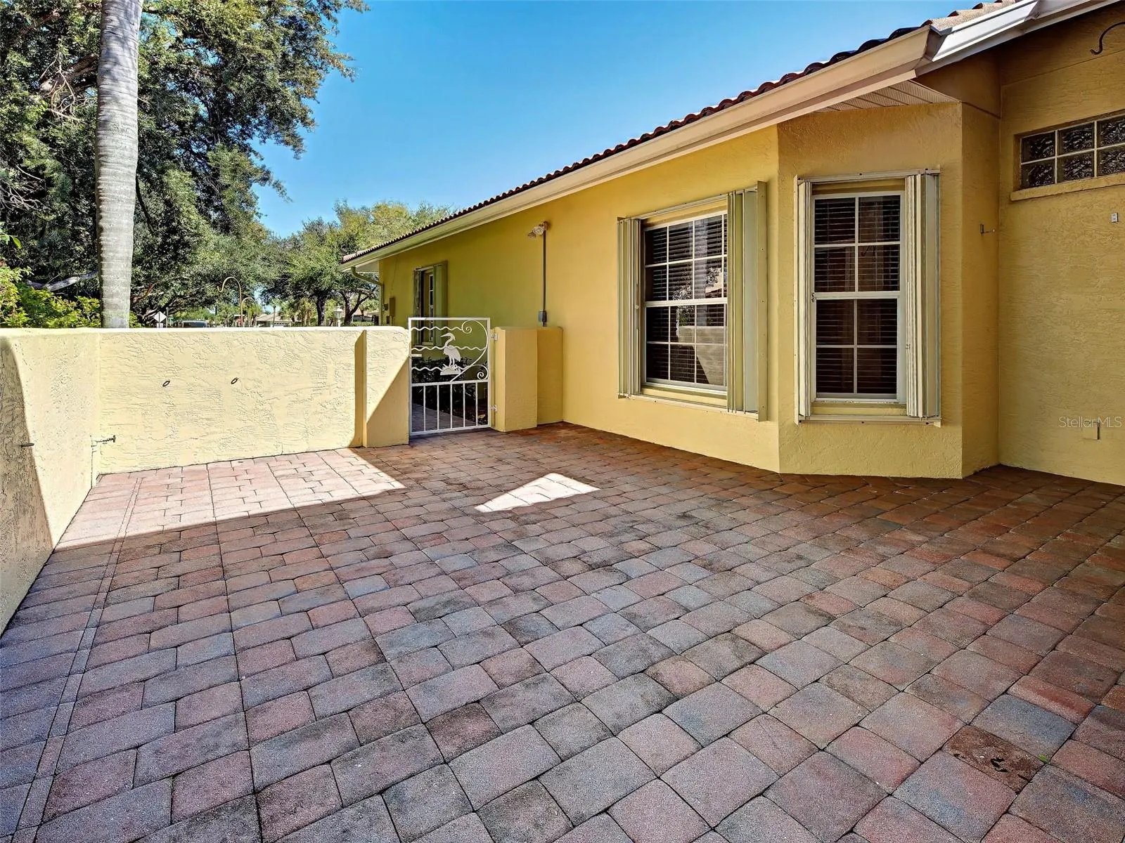 251 VISTA DEL LAGO WAY