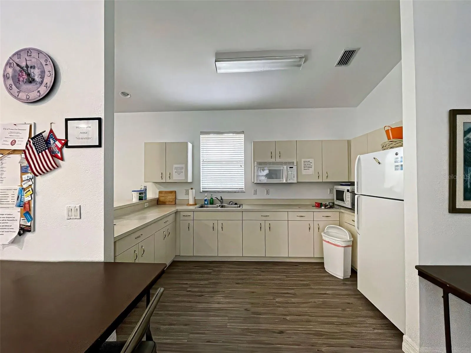 251 VISTA DEL LAGO WAY