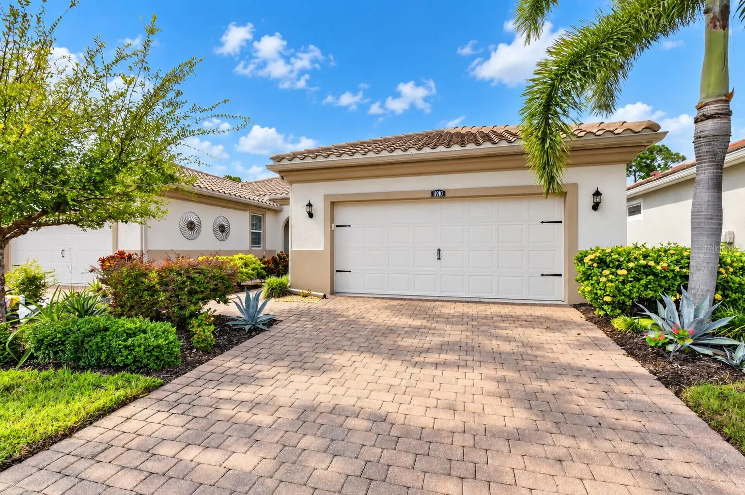 11910 TAPESTRY LN