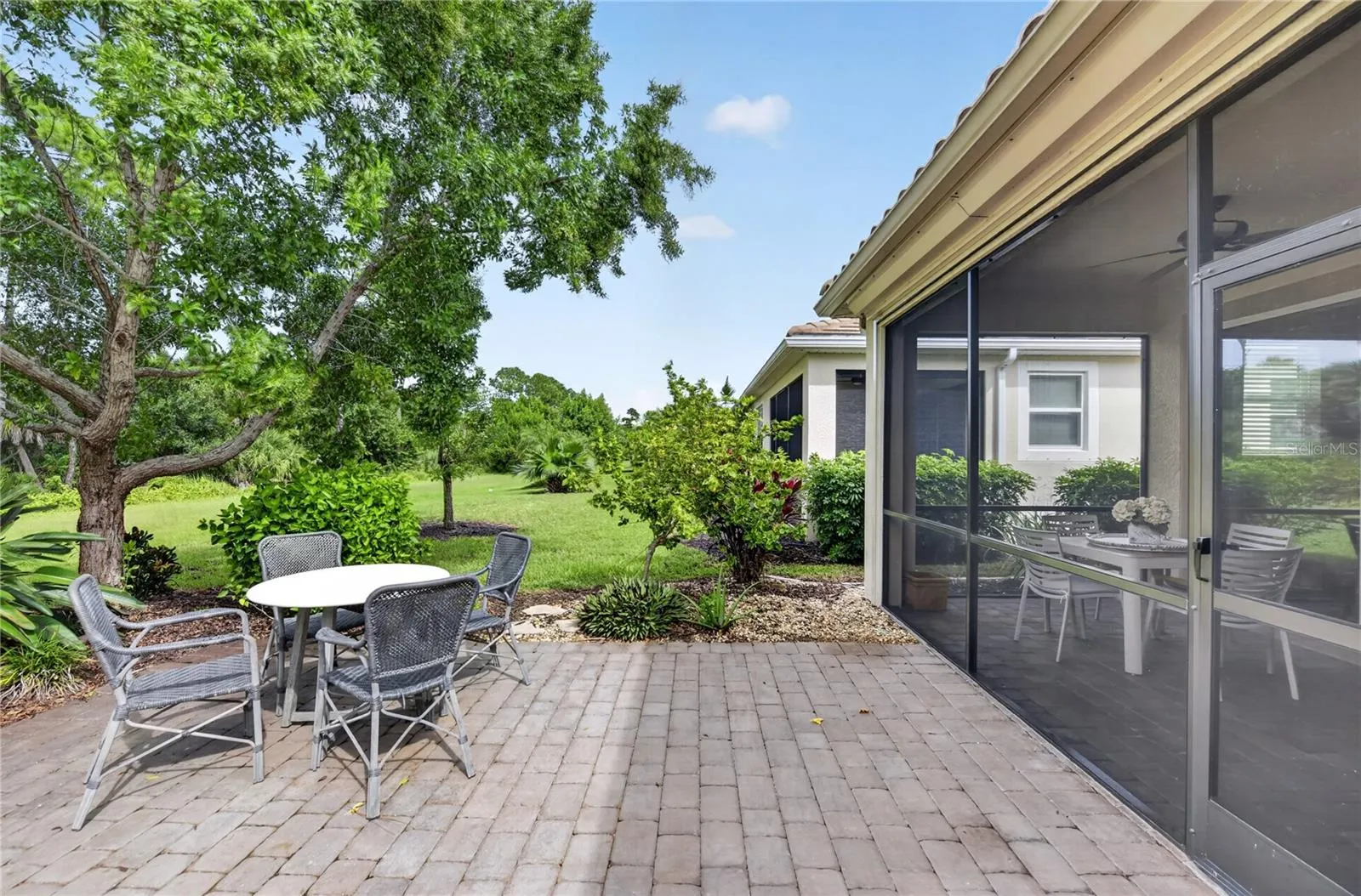 11910 TAPESTRY LN