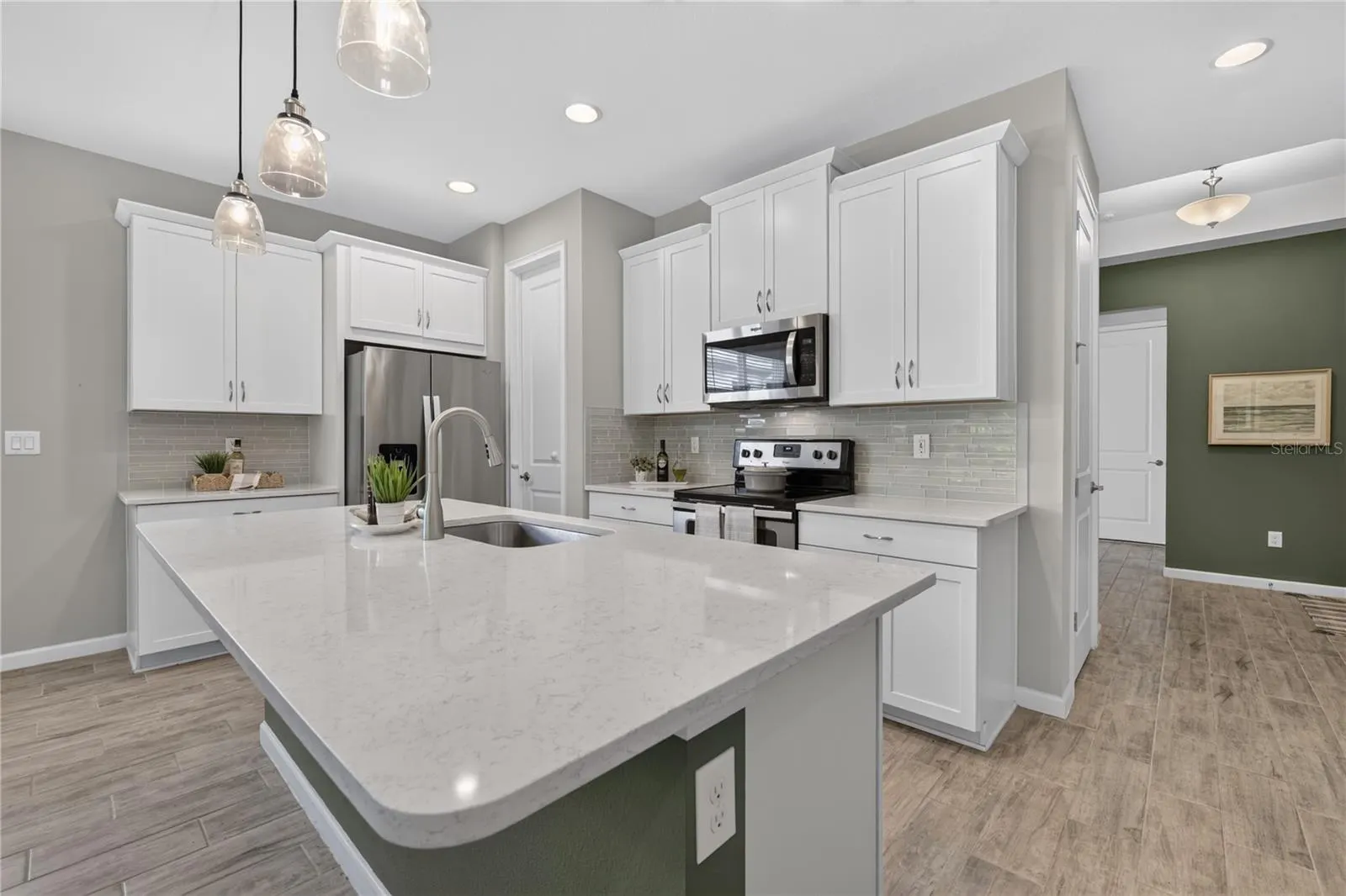 11910 TAPESTRY LN