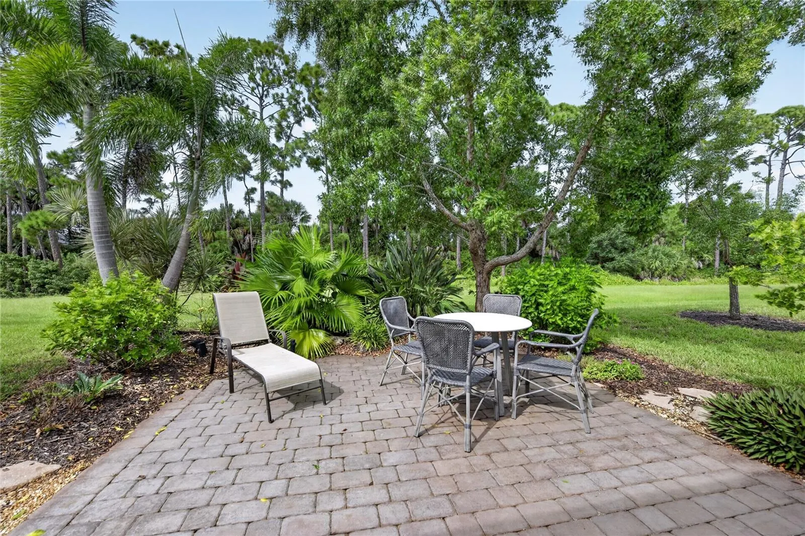 11910 TAPESTRY LN