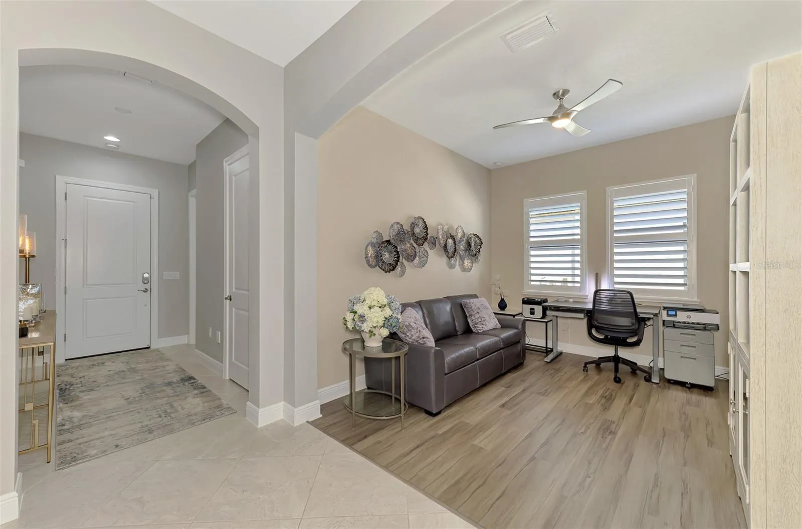 23810 WAVERLY CIR