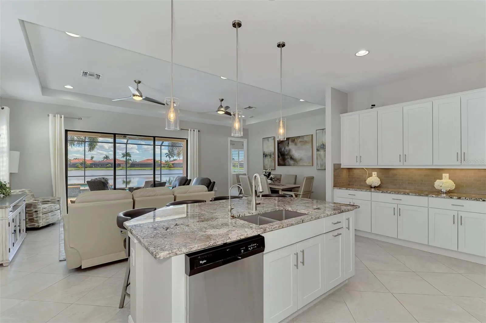 23810 WAVERLY CIR