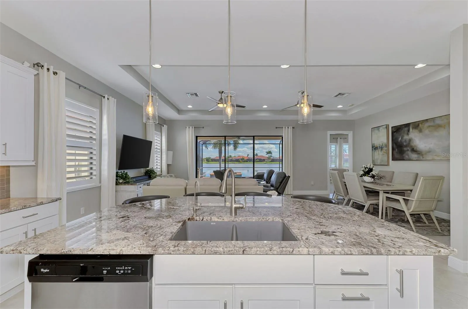 23810 WAVERLY CIR