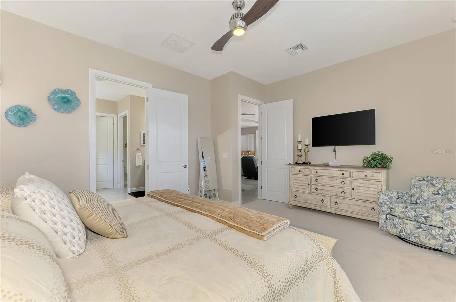 23810 WAVERLY CIR