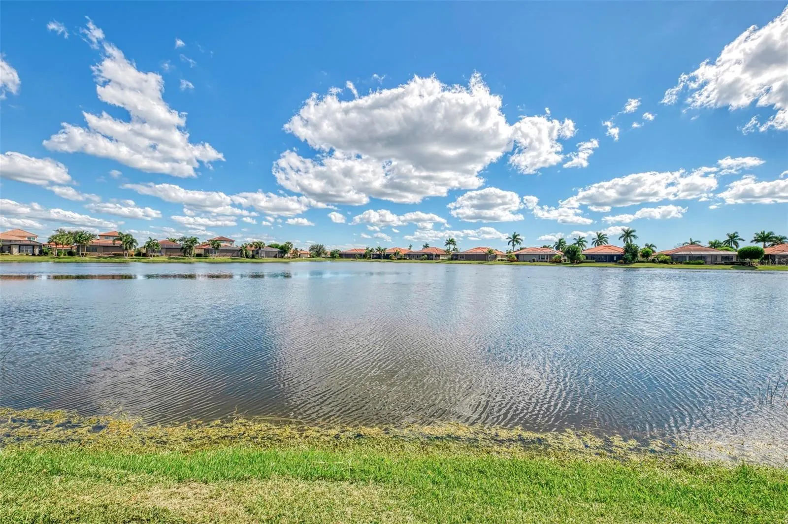 23810 WAVERLY CIR