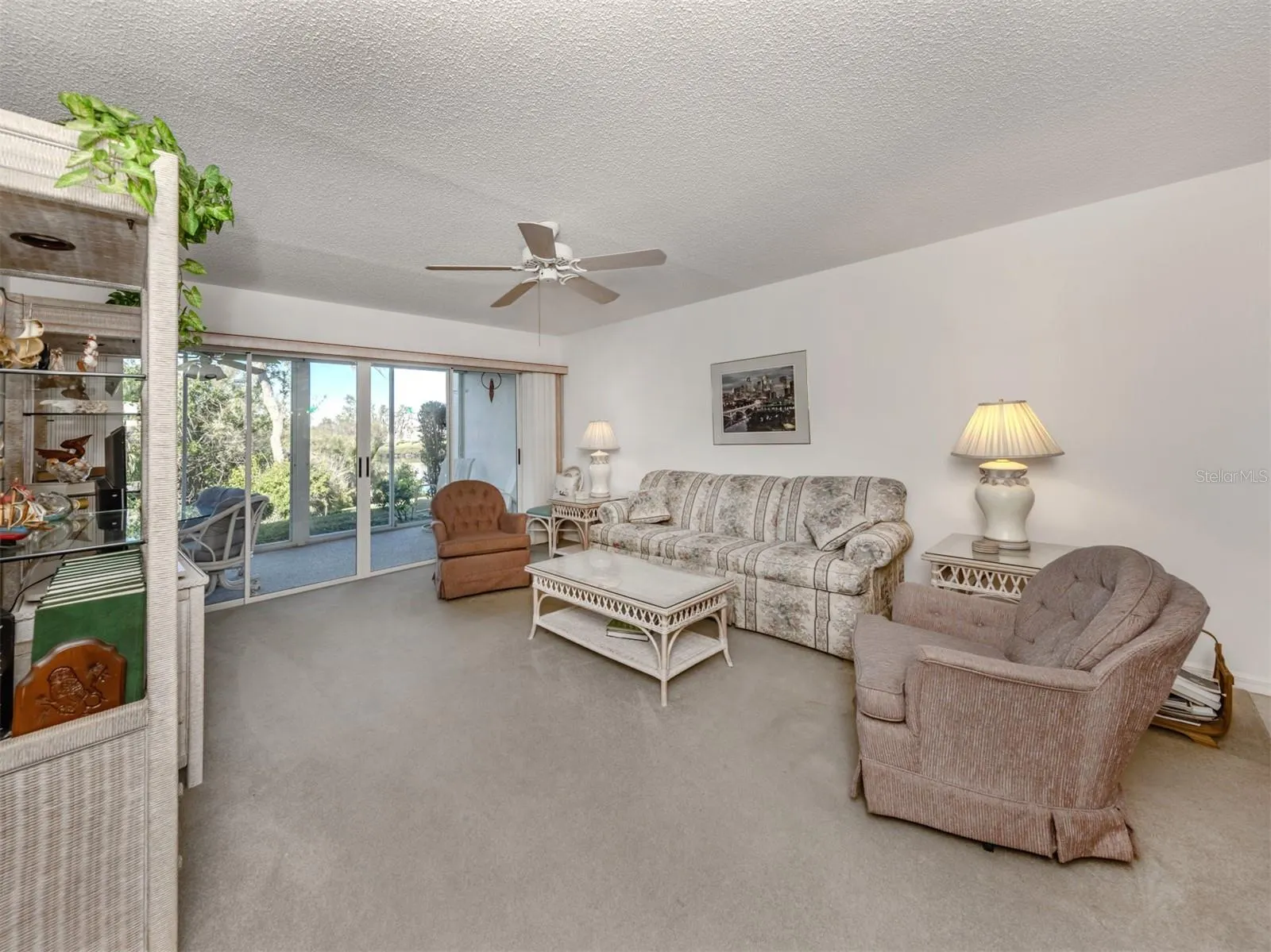 801 WATERSIDE DR #102 #102