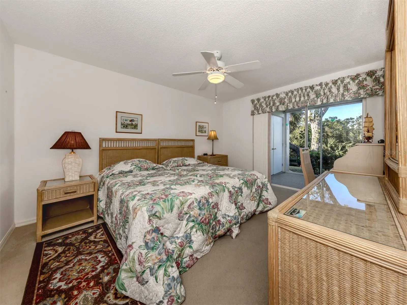 801 WATERSIDE DR #102 #102