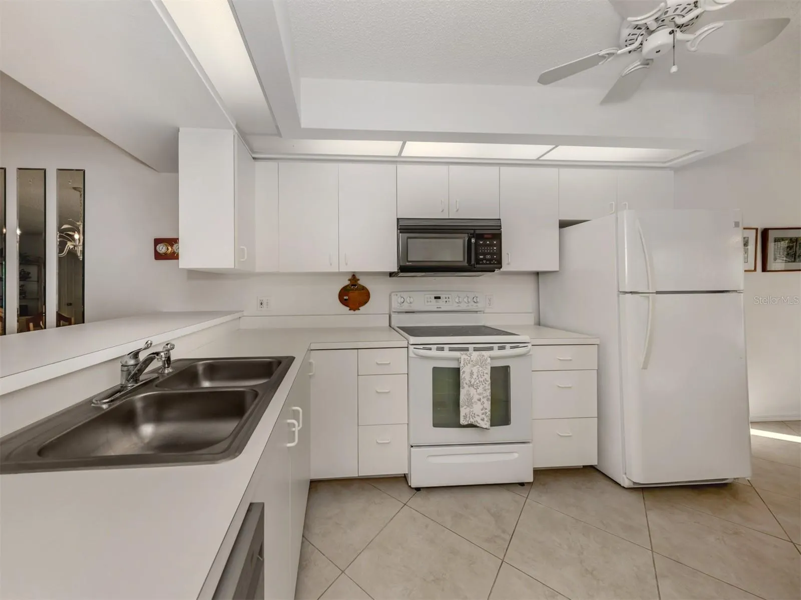 801 WATERSIDE DR #102 #102