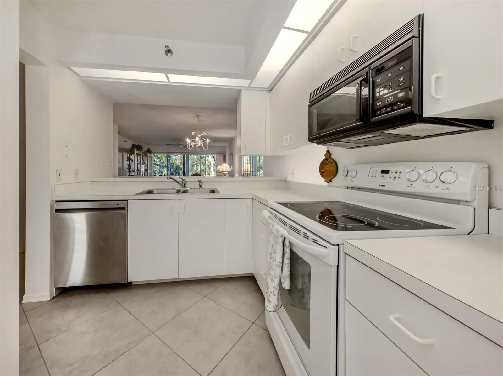 801 WATERSIDE DR #102 #102