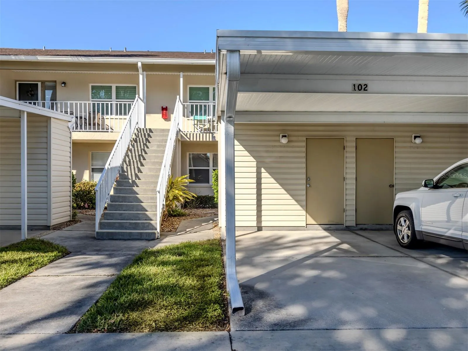 801 WATERSIDE DR #102 #102