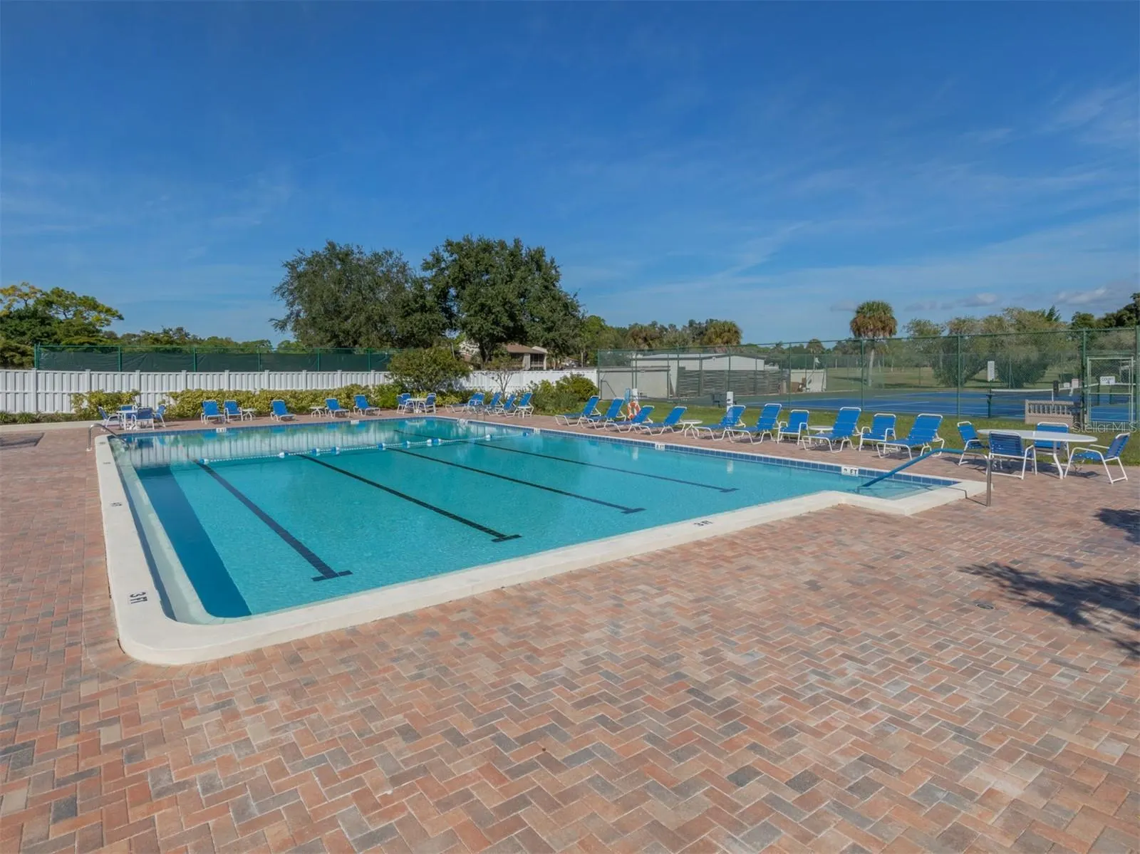 801 WATERSIDE DR #102 #102