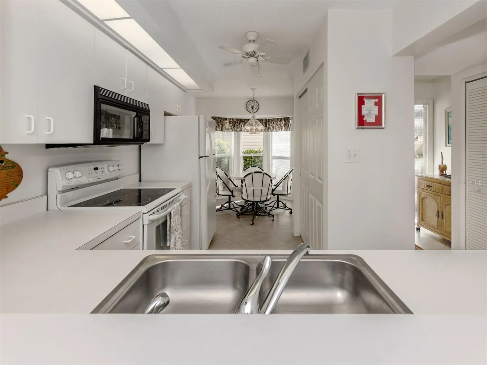 801 WATERSIDE DR #102 #102