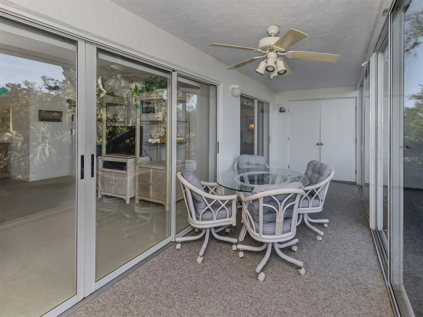 801 WATERSIDE DR #102 #102