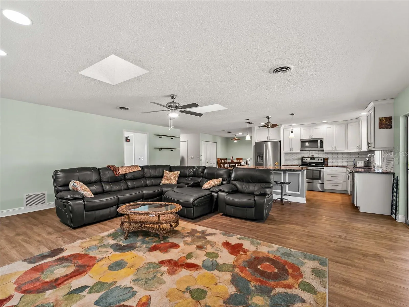 1319 PINEBROOK WAY CT