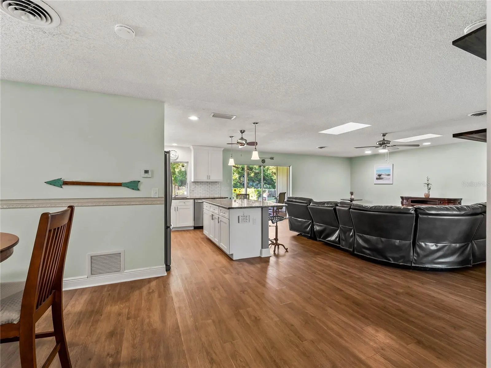 1319 PINEBROOK WAY CT