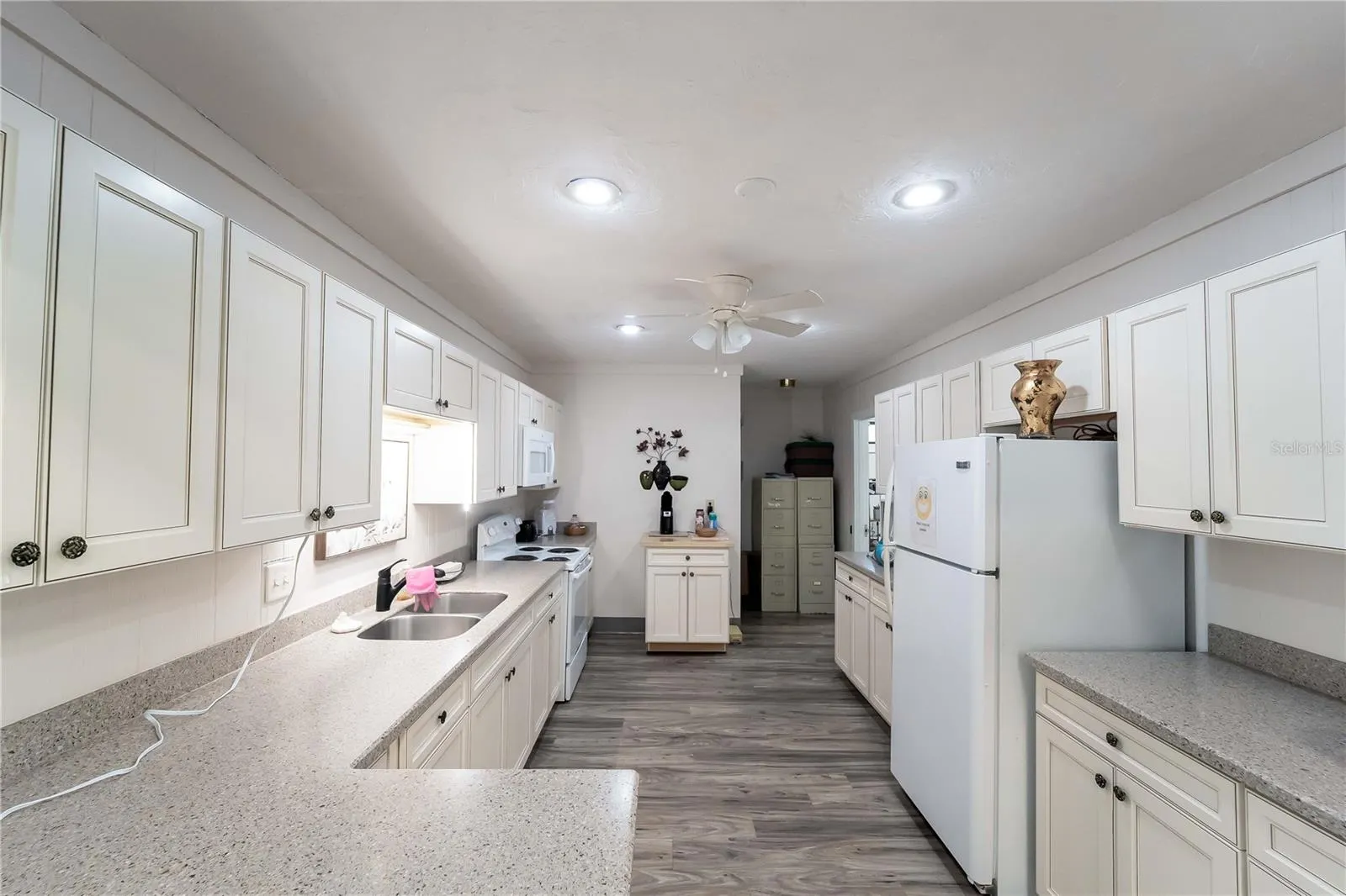 1319 PINEBROOK WAY CT
