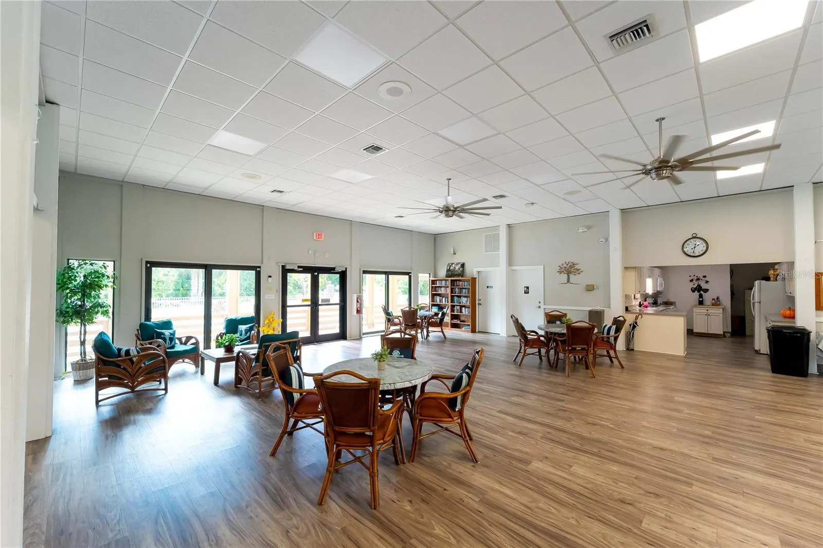 1319 PINEBROOK WAY CT