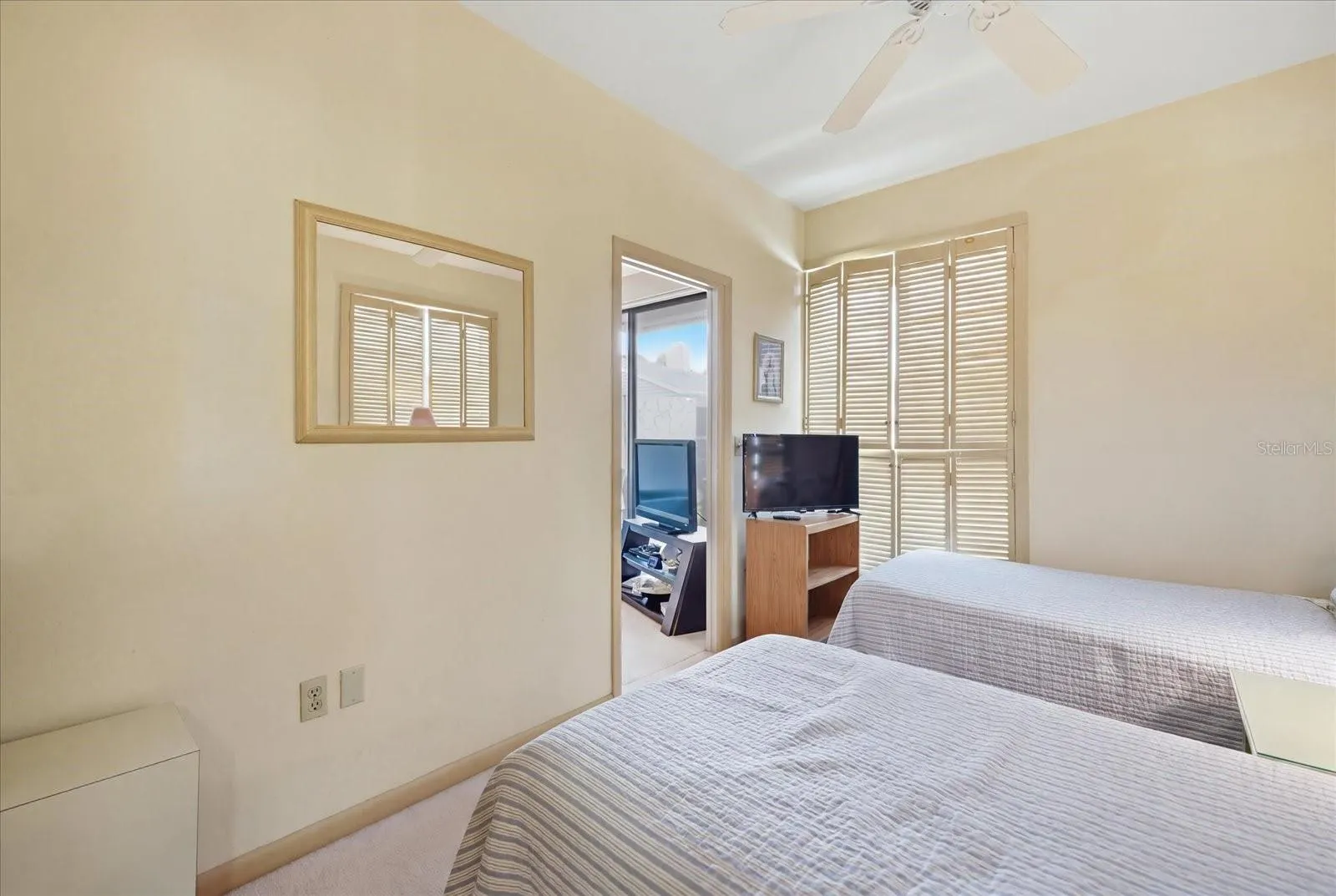 1555 TARPON CENTER DR #116 #116