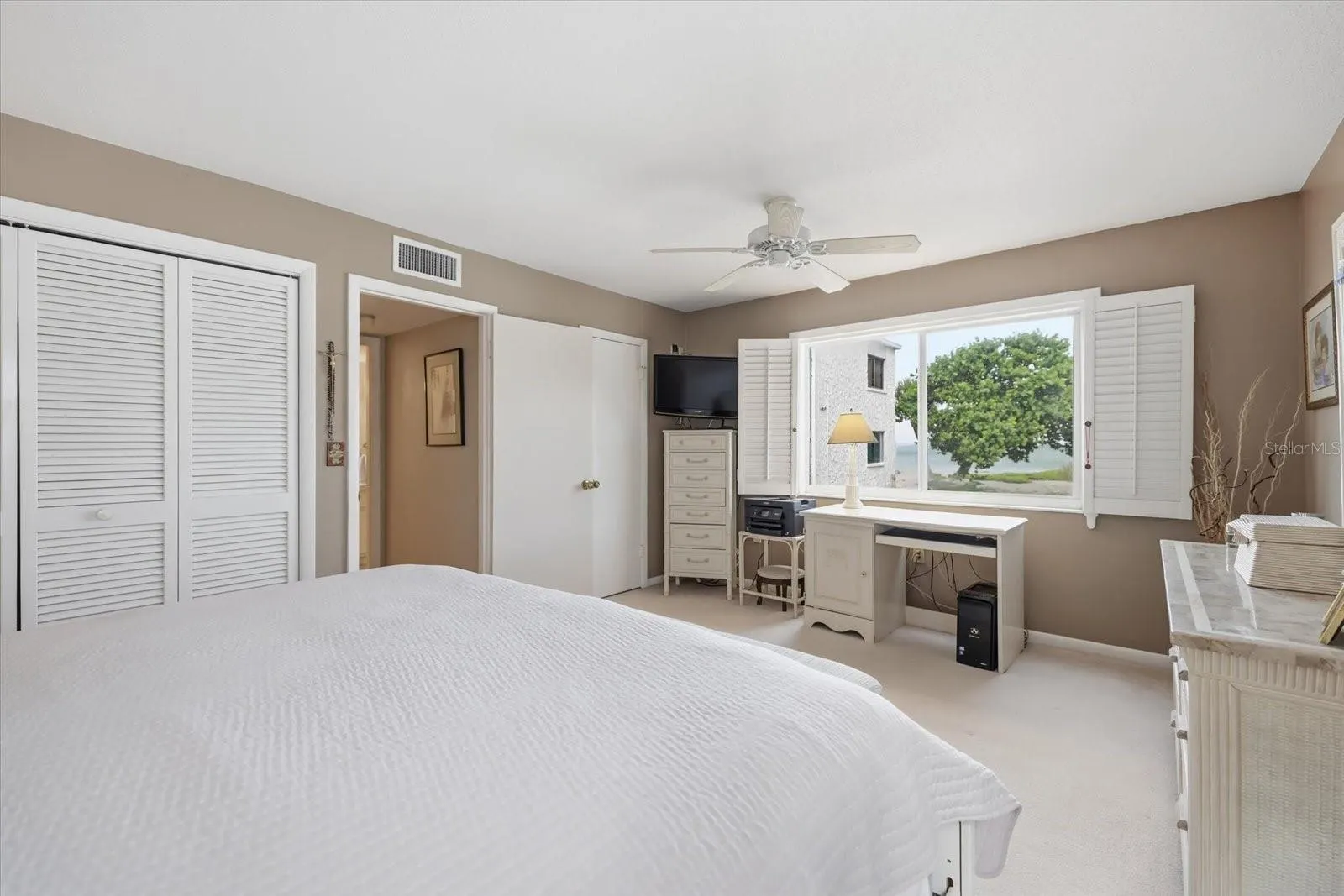 1555 TARPON CENTER DR #116 #116