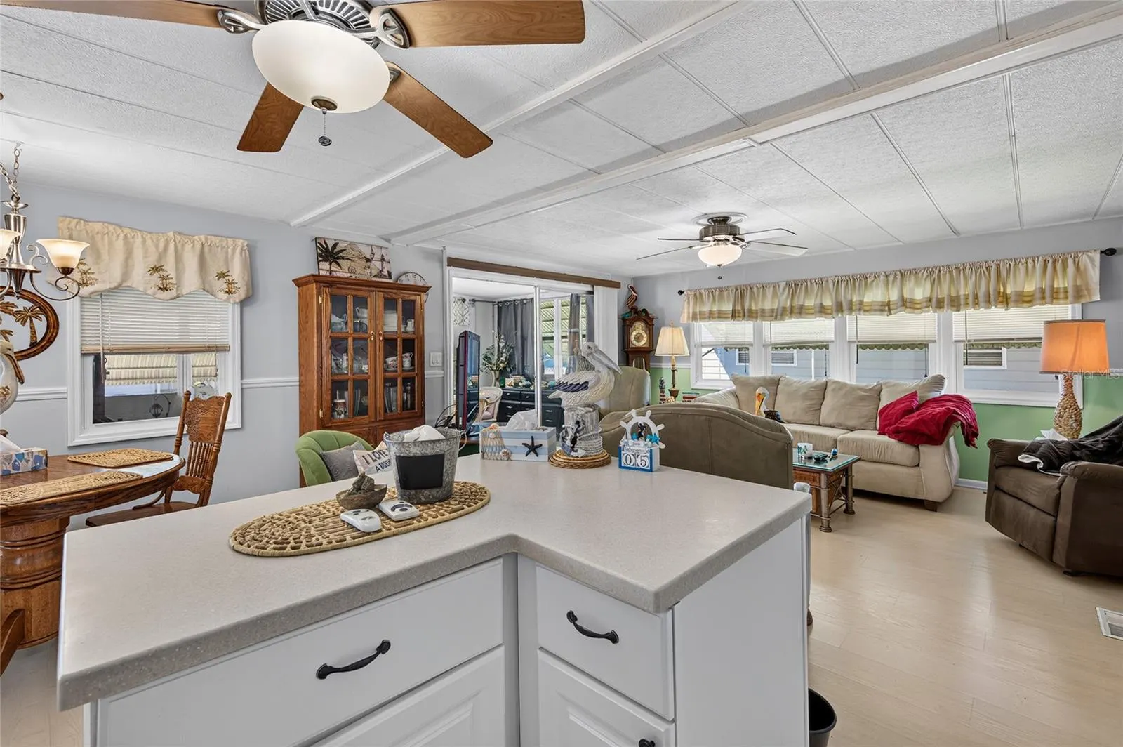 213 MANTUA DR