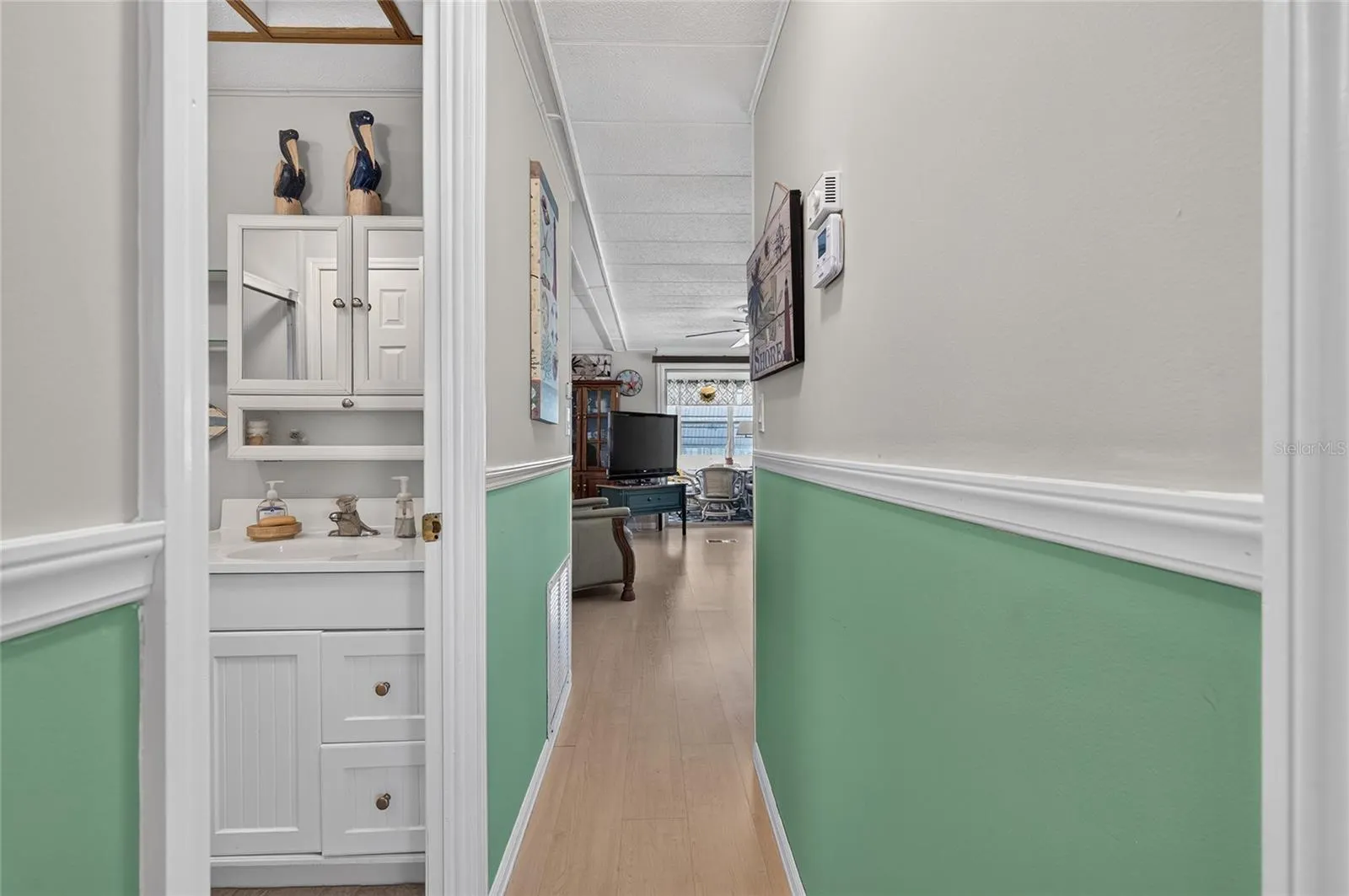 213 MANTUA DR