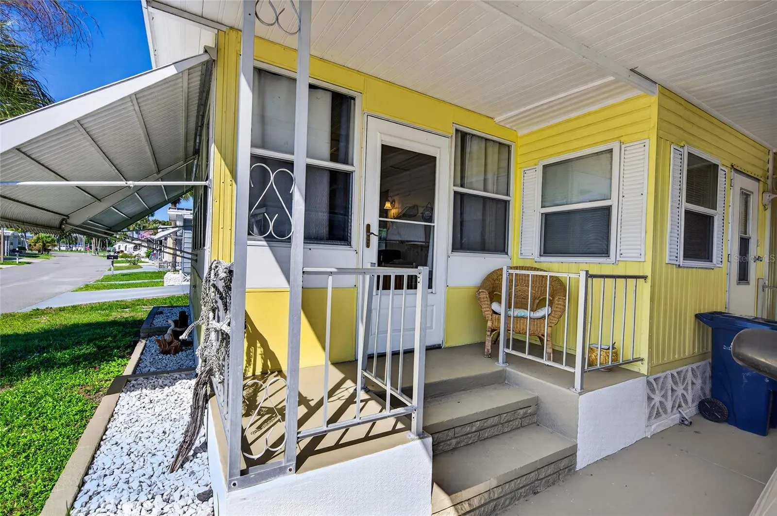 213 MANTUA DR