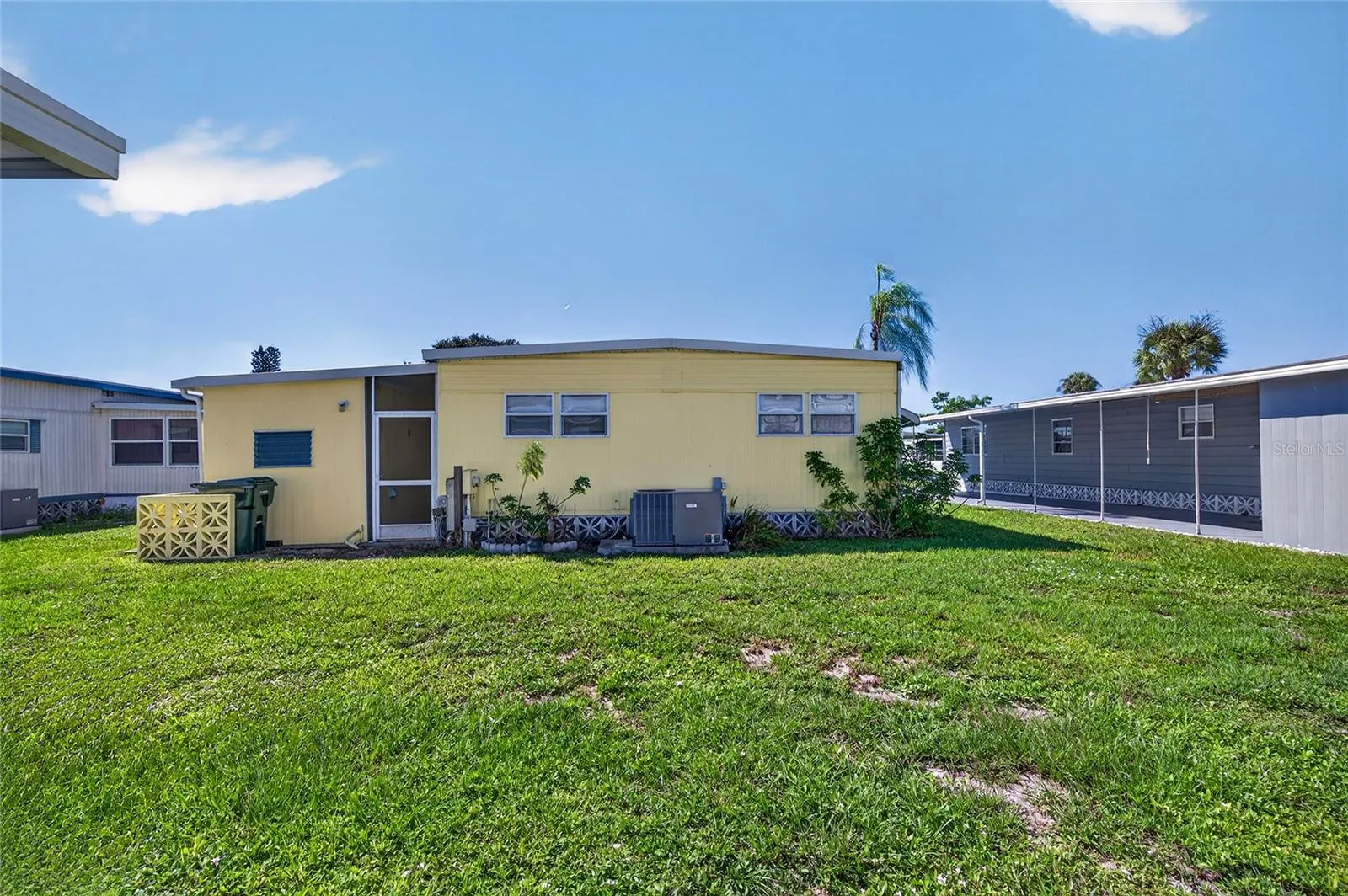 213 MANTUA DR