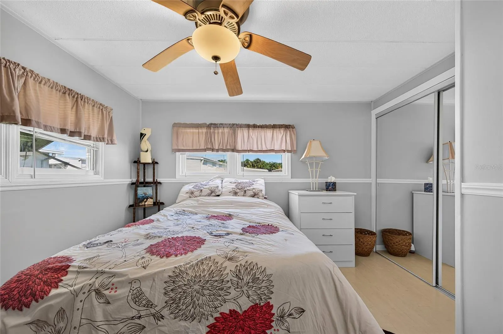 213 MANTUA DR