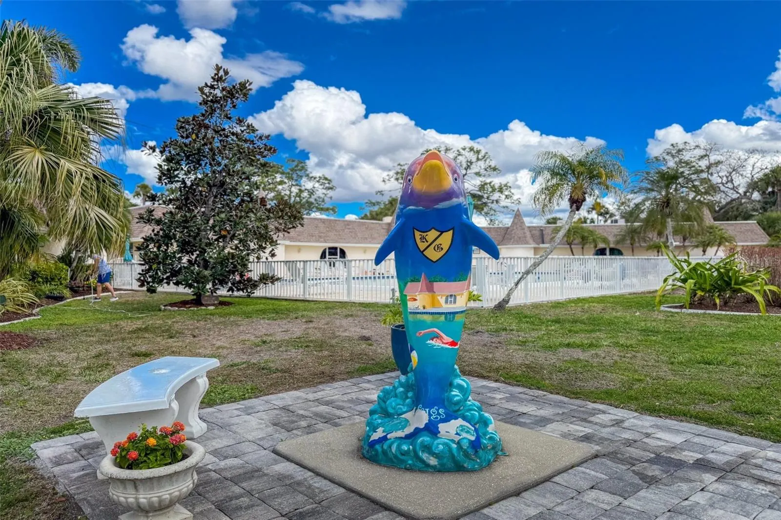 39 CROWN POINT DR