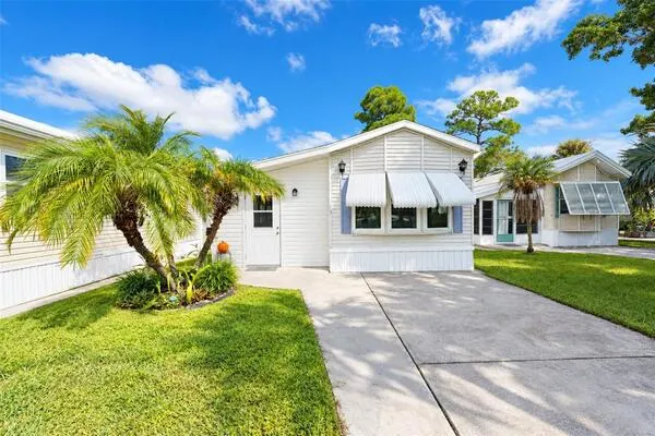 39 CROWN POINT DR