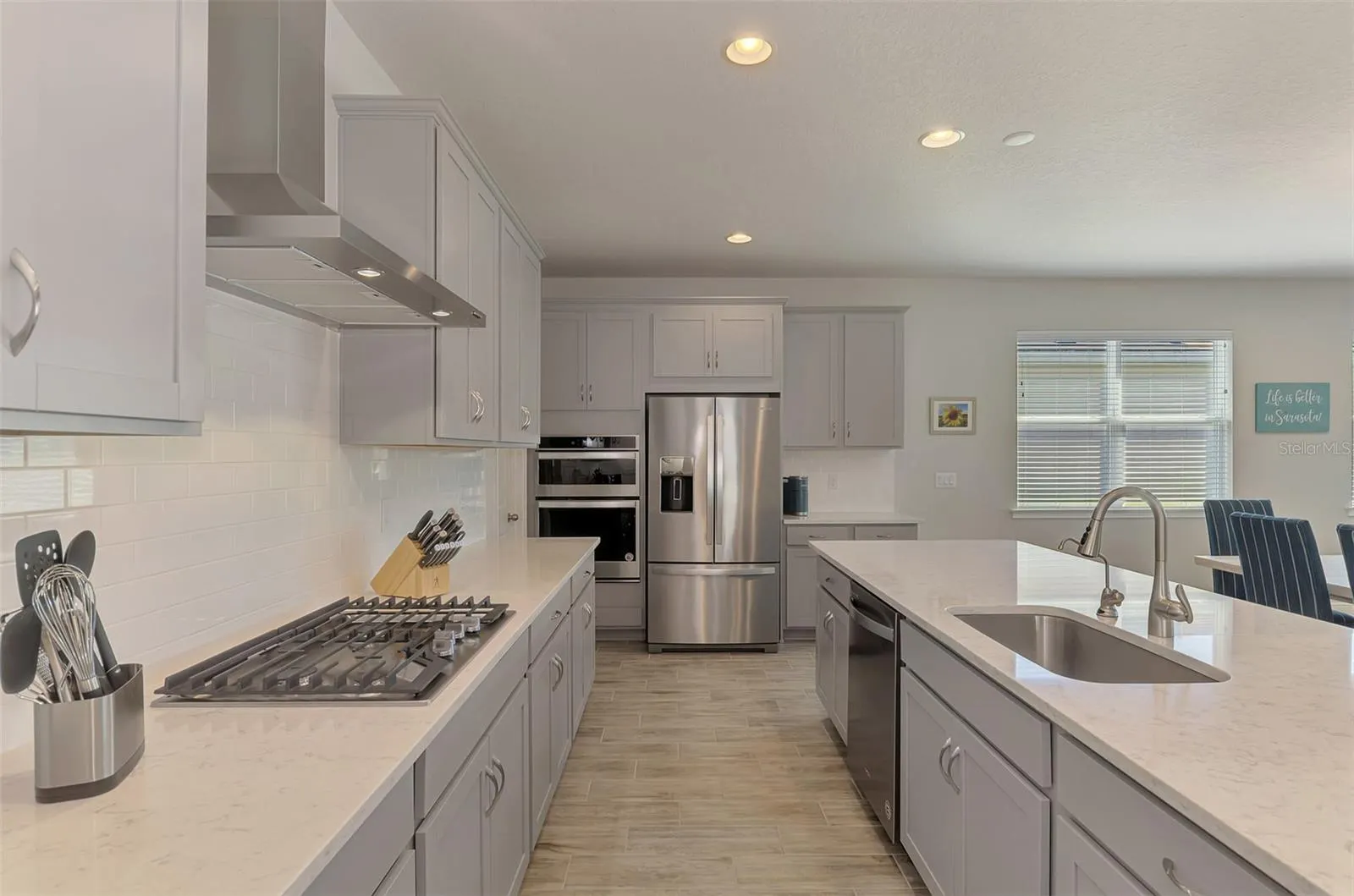5941 LONG SHORE LOOP