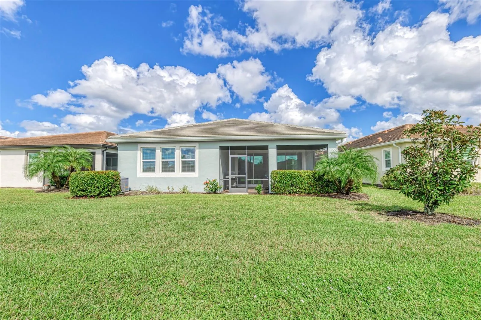 5941 LONG SHORE LOOP