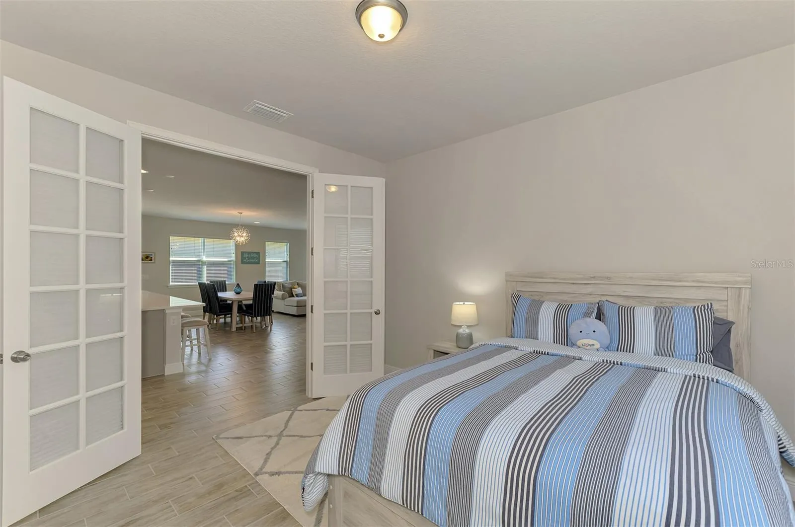 5941 LONG SHORE LOOP