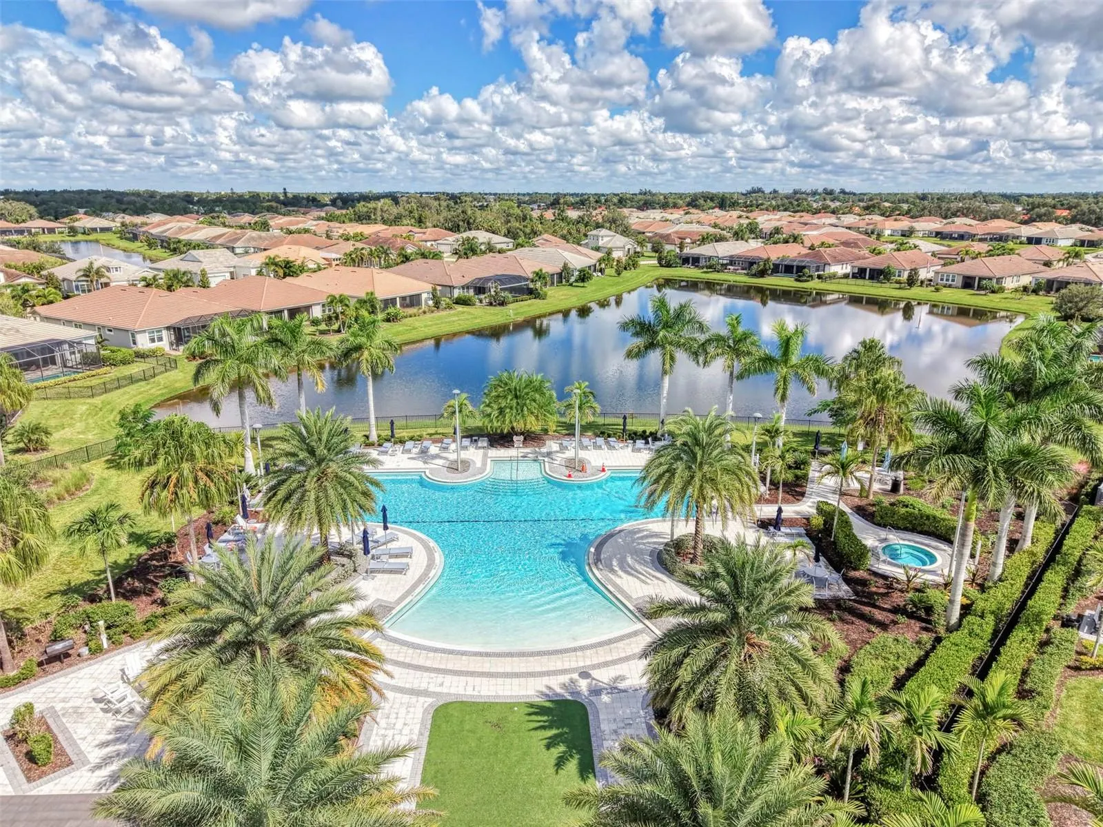 5941 LONG SHORE LOOP