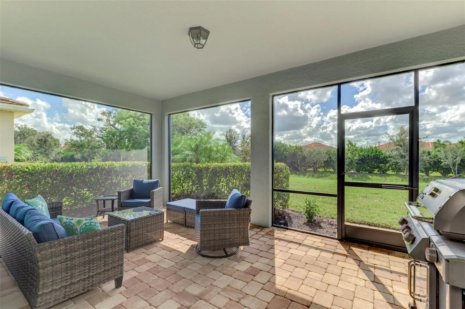 5941 LONG SHORE LOOP
