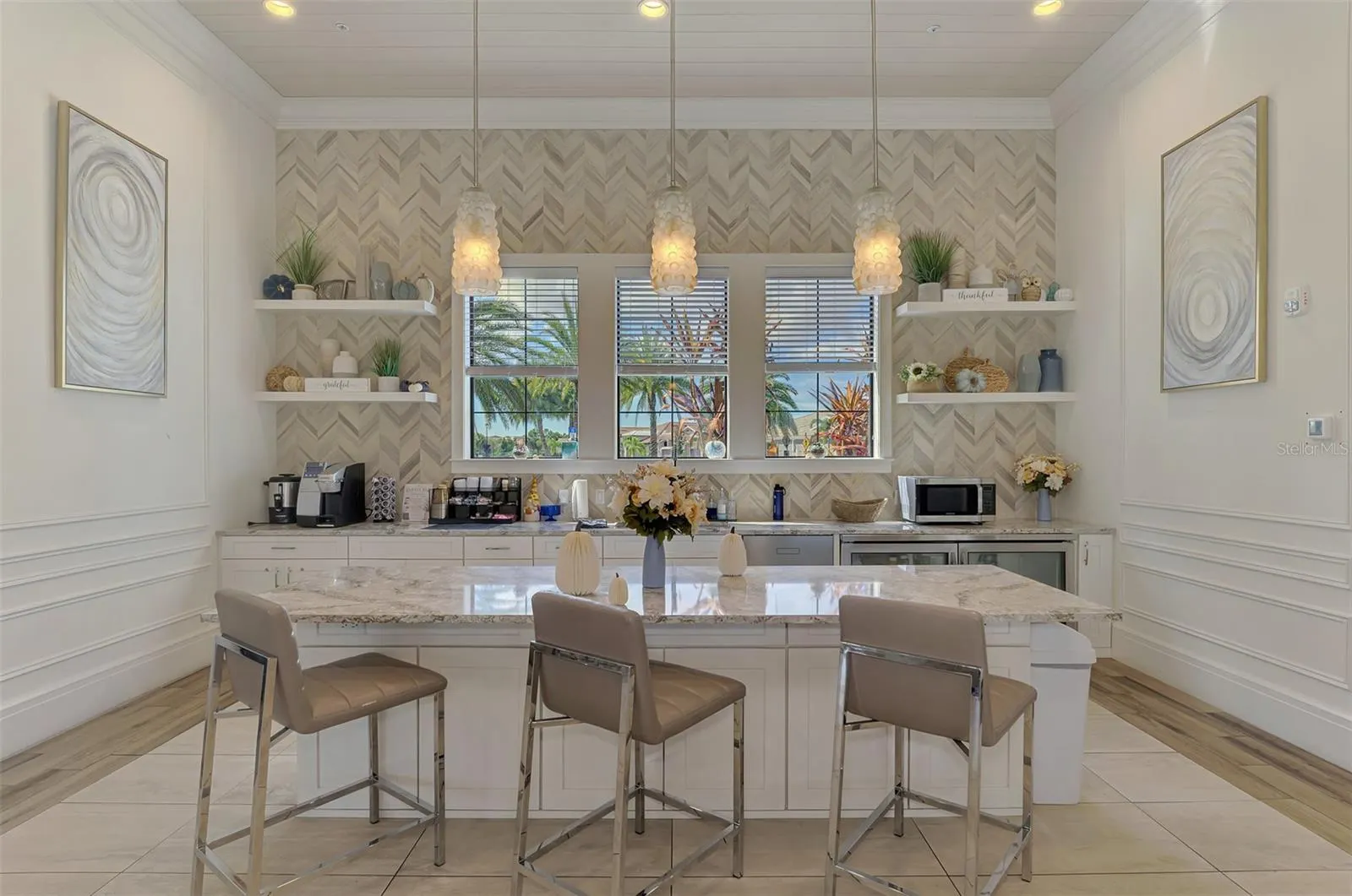 5941 LONG SHORE LOOP